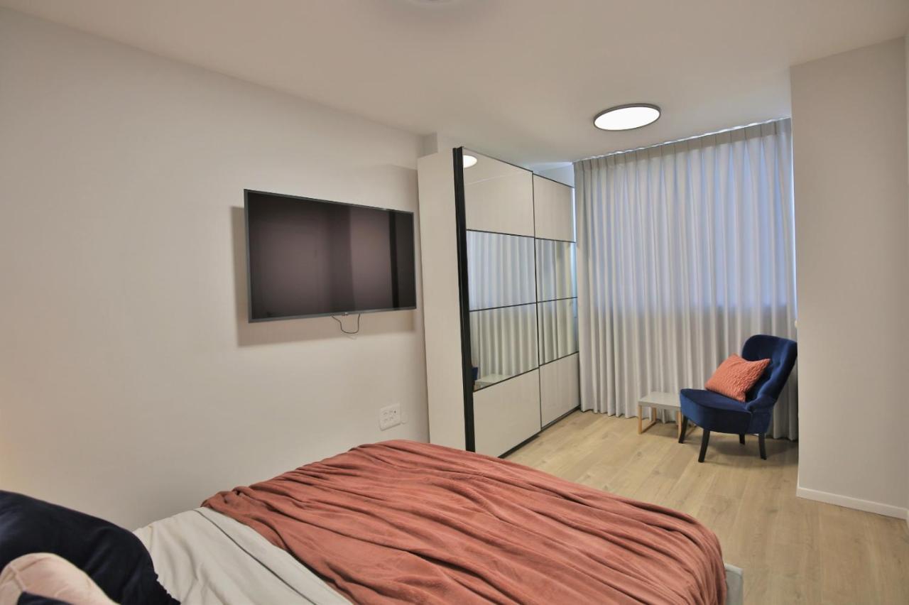 Cozy And Stylish 1-Bedroom Apartment Netanya Eksteriør billede